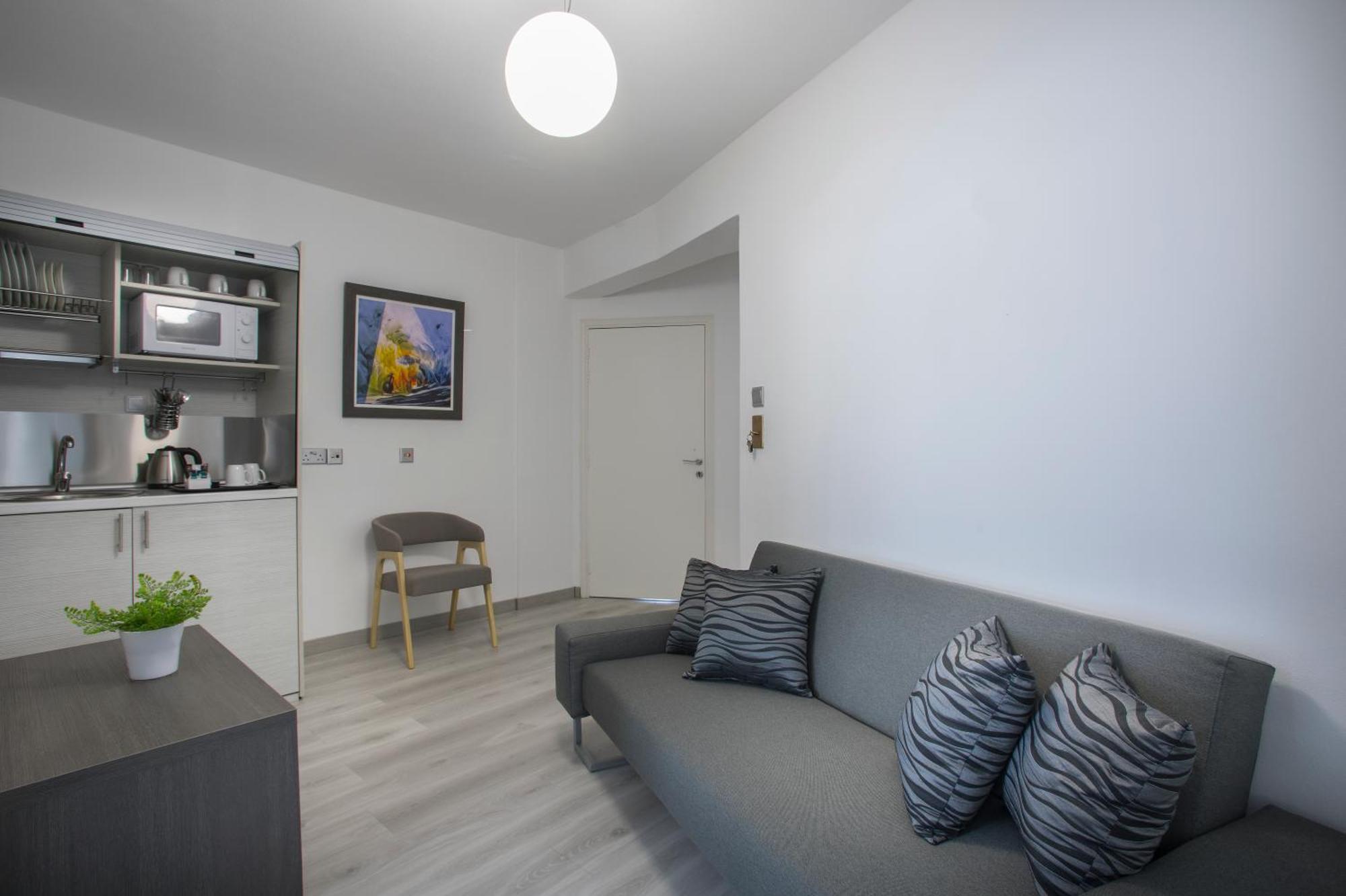 Blazer Residence Larnaca Luaran gambar
