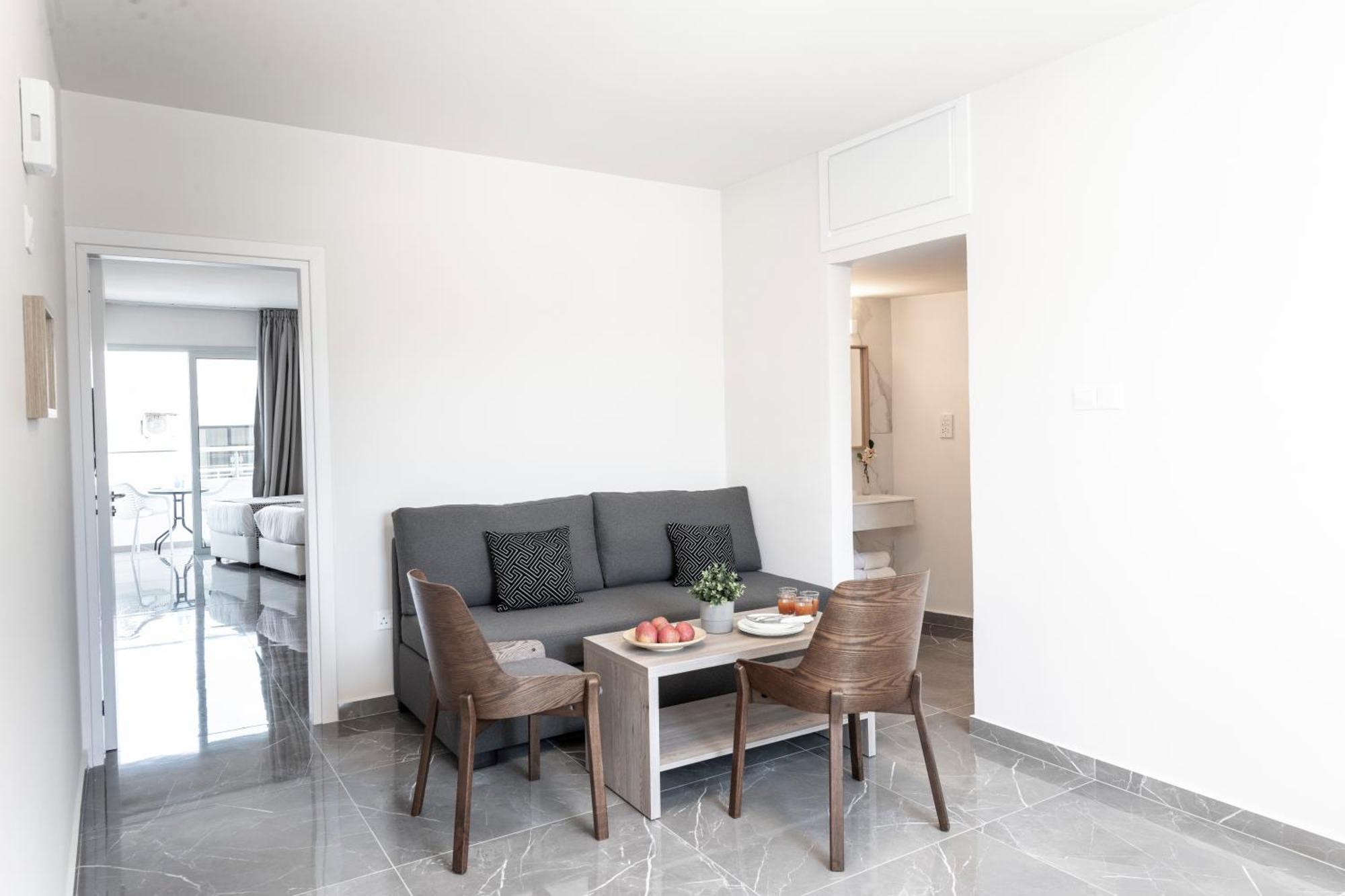 Blazer Residence Larnaca Luaran gambar