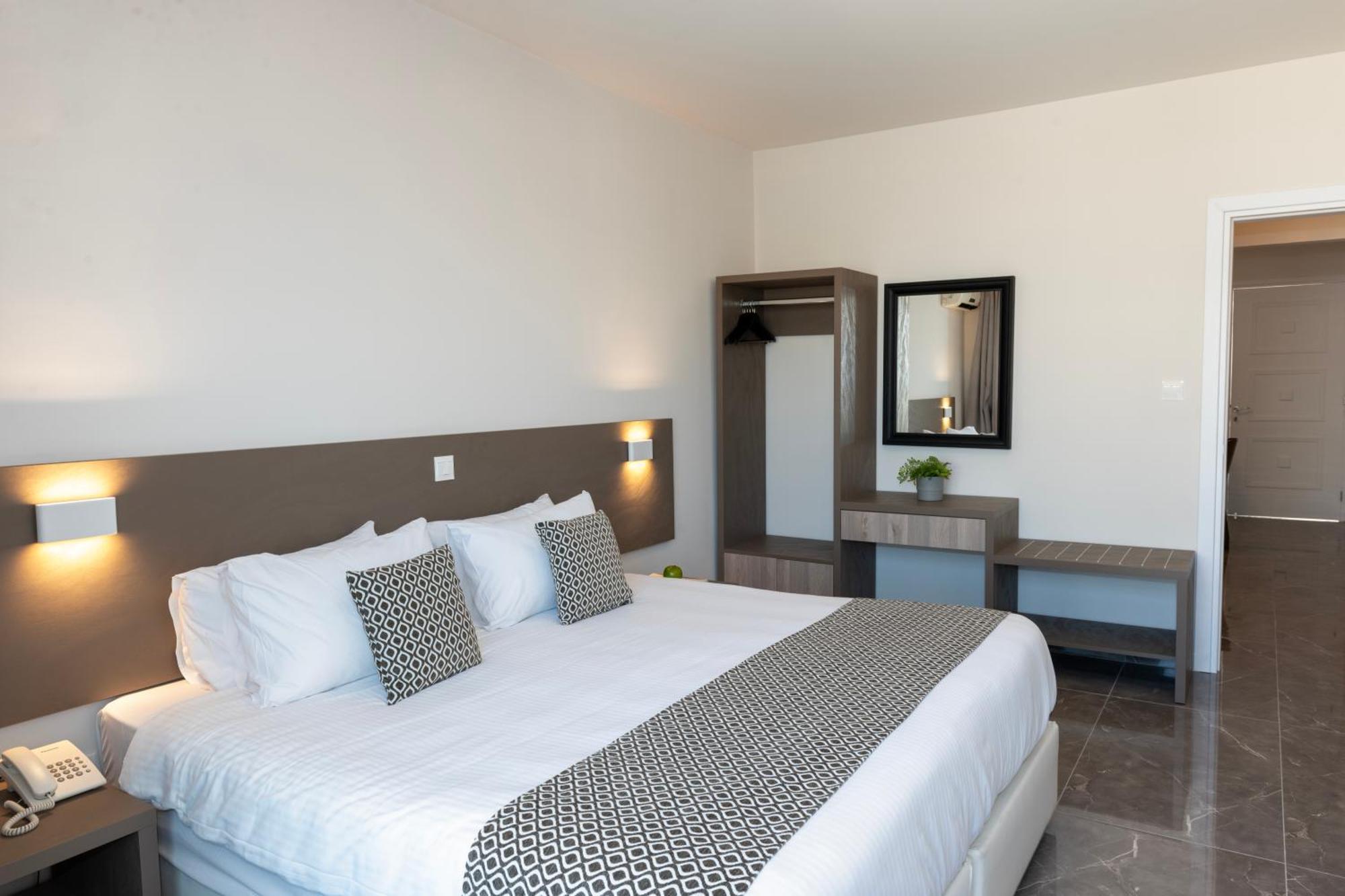 Blazer Residence Larnaca Luaran gambar